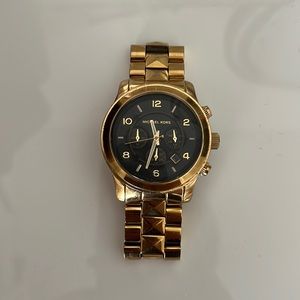 Michael Kors Limited Edition Studded Runway - Gold